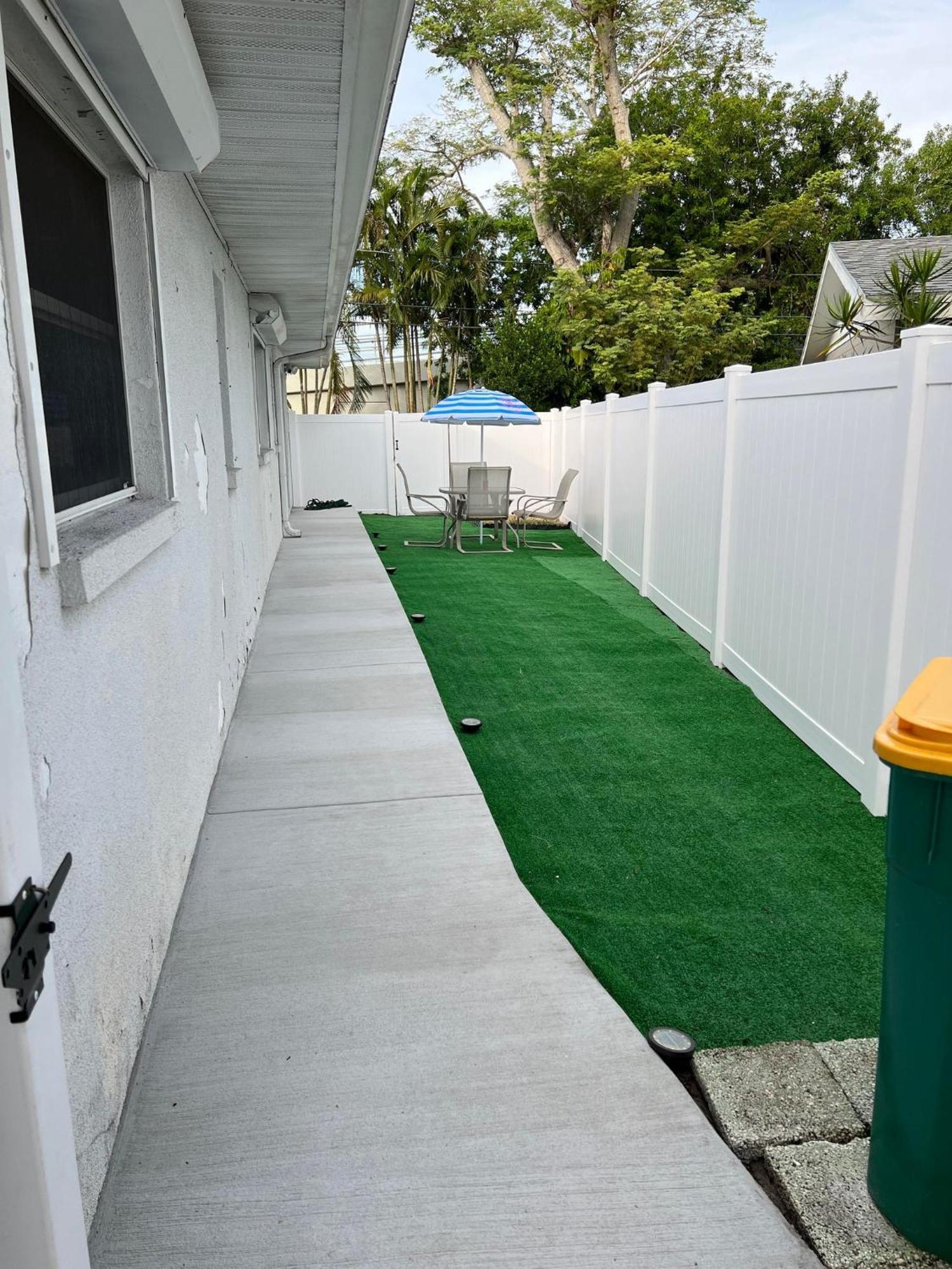 Cozy Private Studio W/Own Yard - 3Mi From Beach Seminole Buitenkant foto