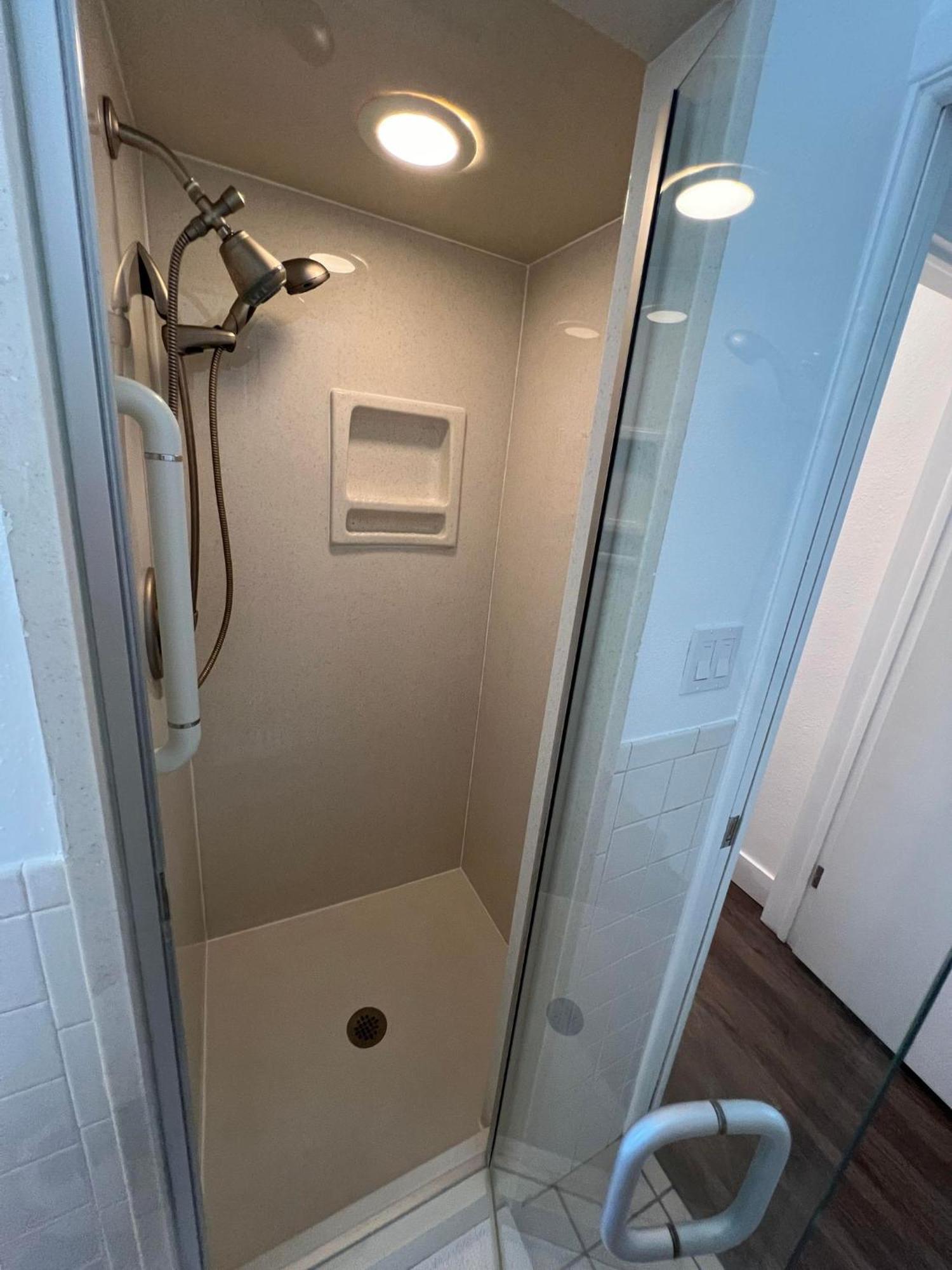 Cozy Private Studio W/Own Yard - 3Mi From Beach Seminole Buitenkant foto